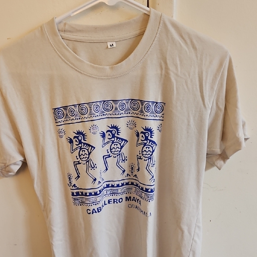 Guatemenala Caballero Maya Beige T-Shirt with Retro Blue Print